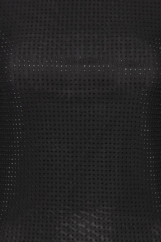 Pavlina Tee | Meteorite