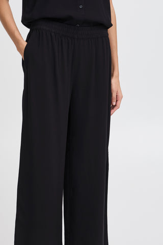 Mmjoella Cropped Trousers | Black
