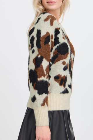 Omea Cow Jumper | Birch