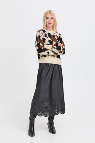 Omea Cow Jumper | Birch