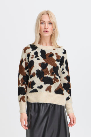Omea Cow Jumper | Birch