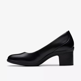 Shaya Poppy | Black Leather