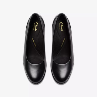 Shaya Poppy | Black Leather