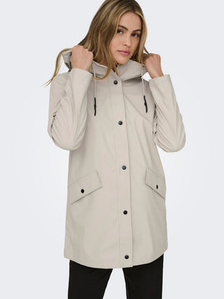 Leslie Raincoat | Silver Lining