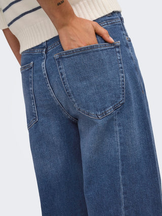 Jessica High Waist Barrel Ankle Jean |  Medium Blue Denim