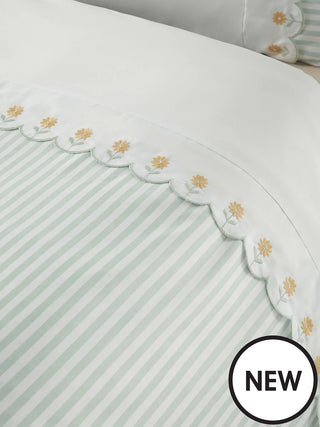 Embroidered Daisy Duvet Set | Sage