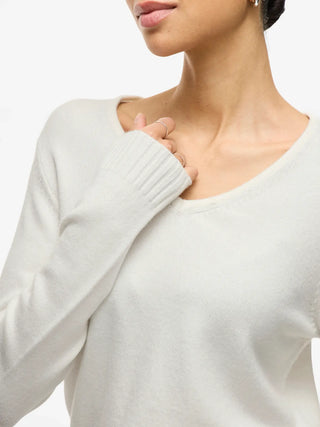 Viril V Neck Long Sleeve Top | White Alyssum
